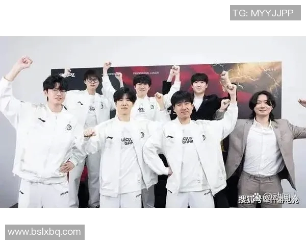 S15LOL比赛中IG战队防反策略的成败分析与平精英赛事表现对比 S15LOL比赛中IG战队防反策略的成败分析与平精英赛事表现对比